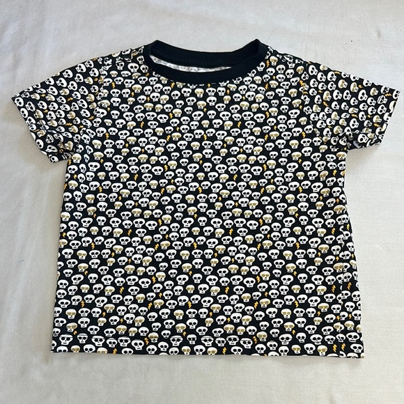 Gymboree - NWOT - Black and White Short Sleeve Tee - Picture 1 of 3